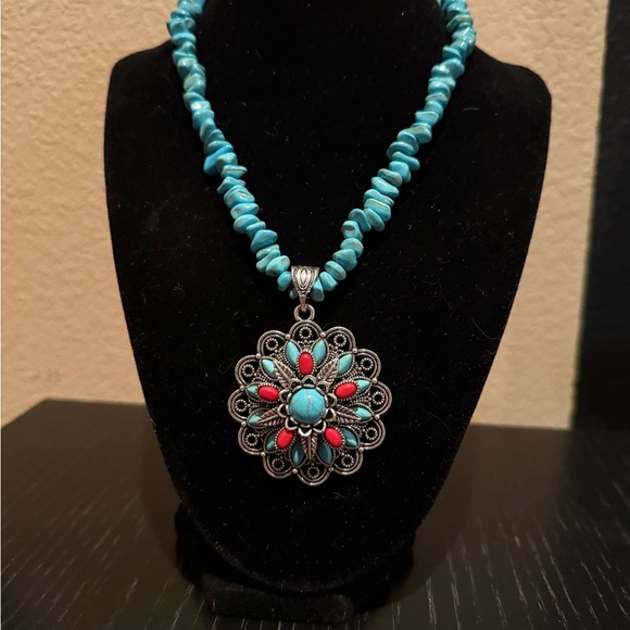 Turquoise and Red Floral Pendant Necklace - Picture 3 of 9